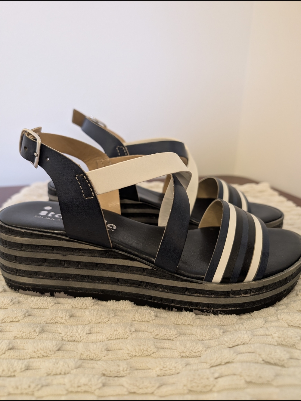 Navy & White Cross-Strap Women's Sandals